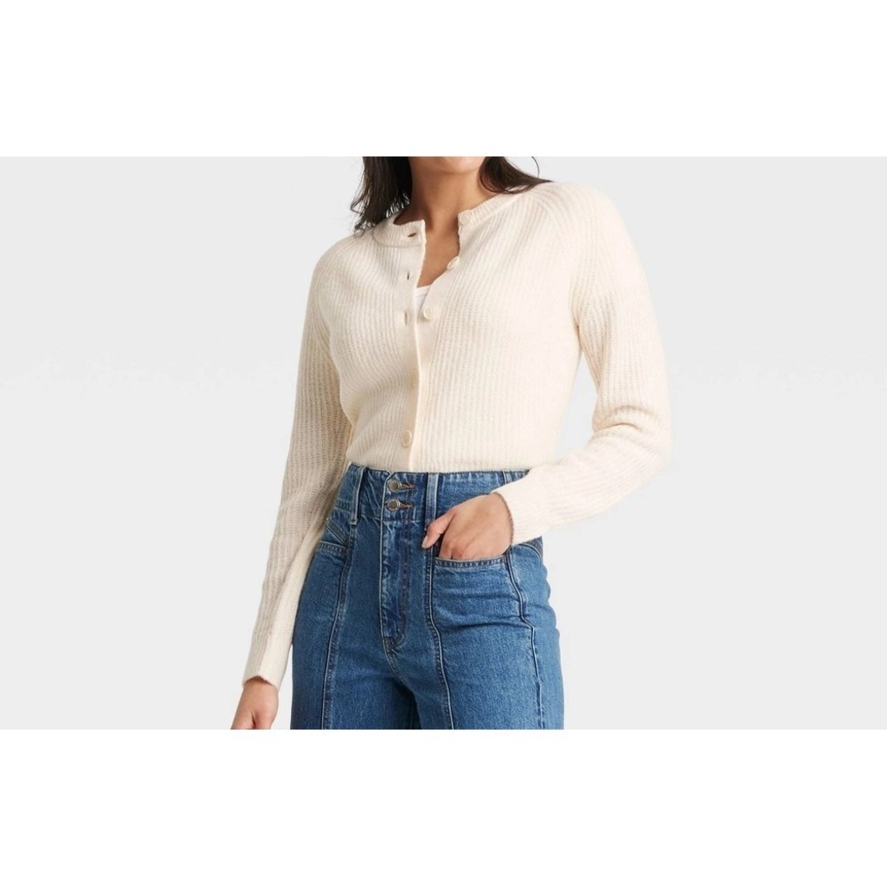Universal Thread Cream Cardigan Sweater NWT‎ Womens XS Target